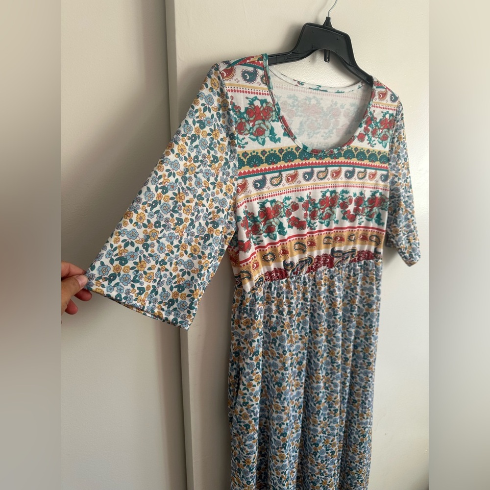 Bohemian Long Sleeve Midi Dress - Picture 4 of 12